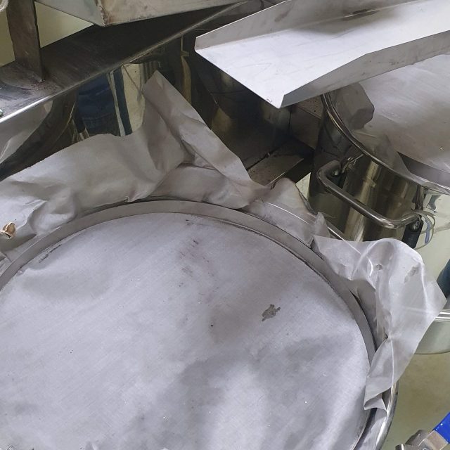 Filter cold pressed oil
