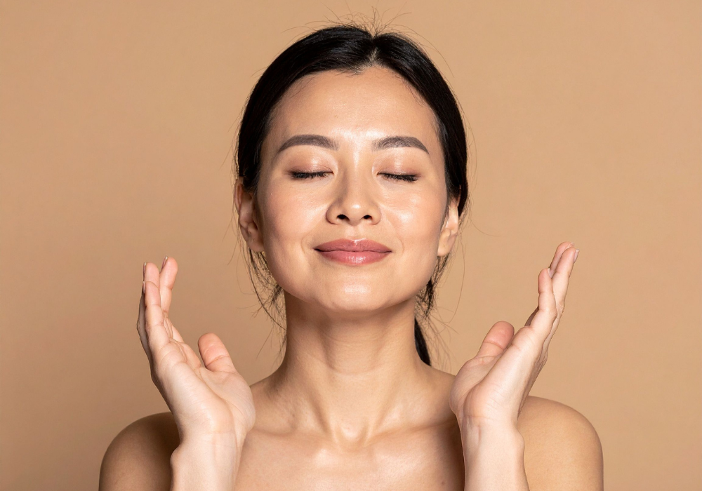 Woman with smooth skin after applying Primegreen ingredient